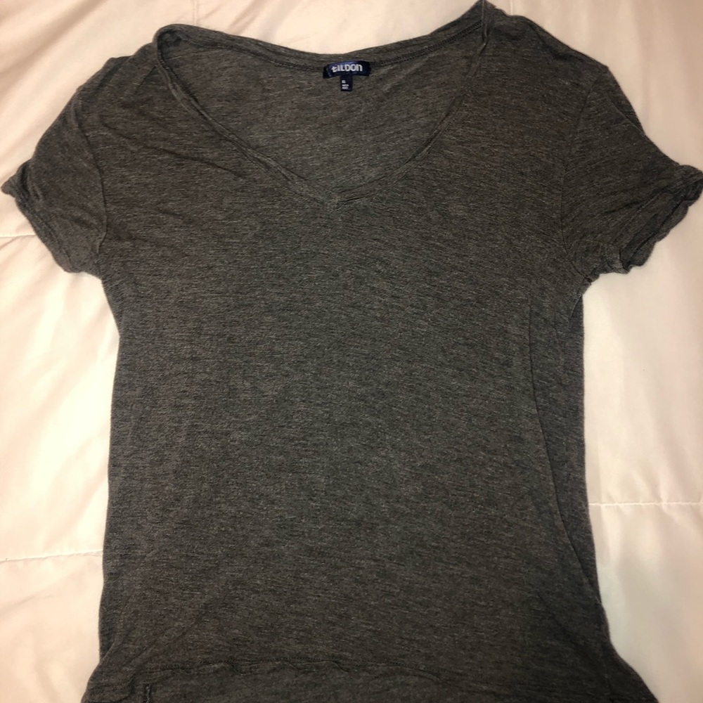 tildon v-neck t-shirt